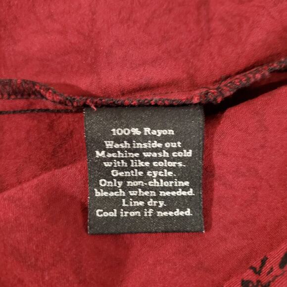 Rock & Republic Womens Rose Floral Button Hi-Low Top Size S Red Vamp Whimsigoth - Picture 10 of 13